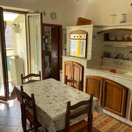 Il Nido Del Gabbiano Apartment ซาโวนา ภายนอก รูปภาพ